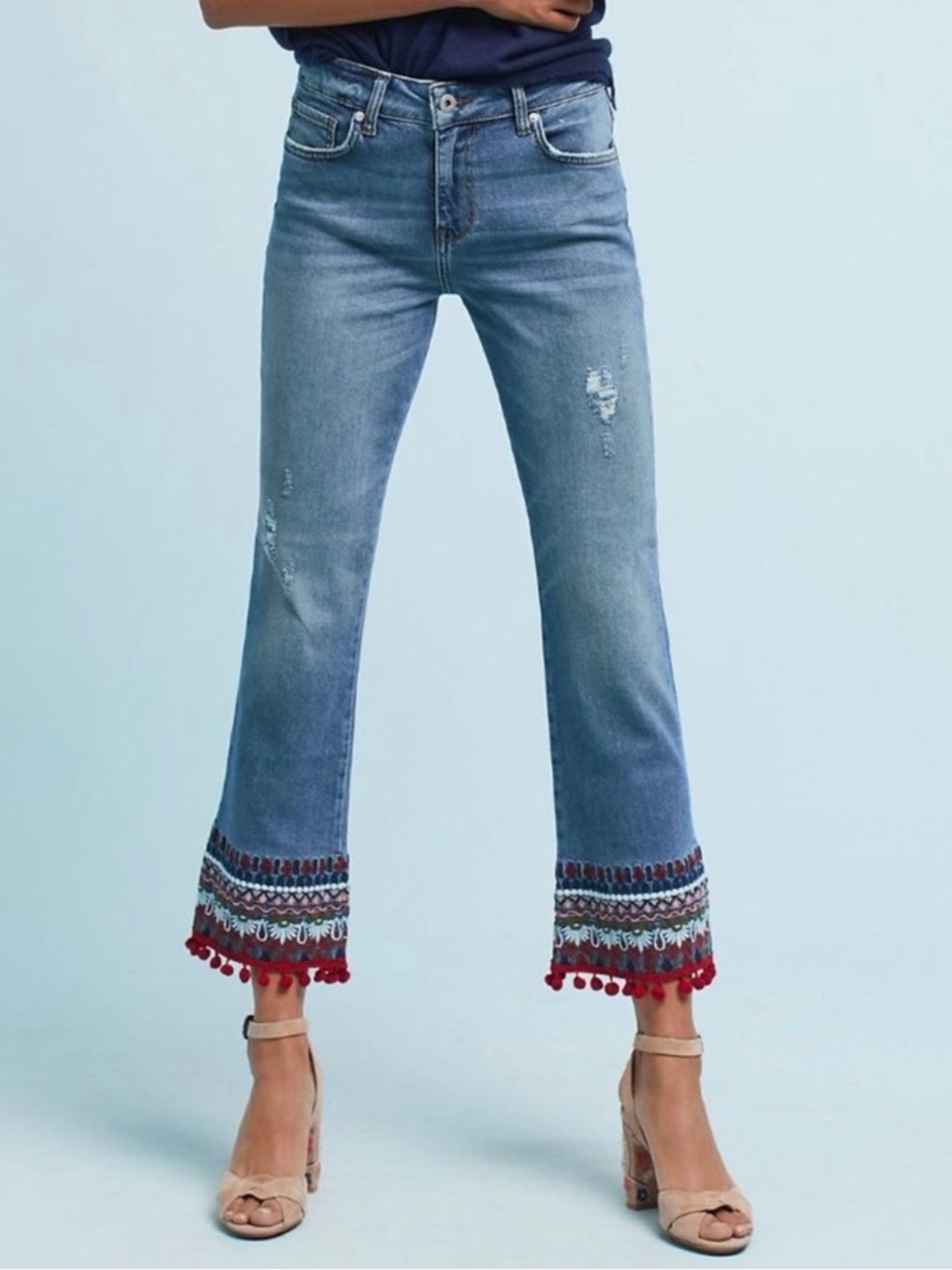Anthropologie Pilcro Embroidered Pom Pom Cropped Flare Jeans Size 25 Boho